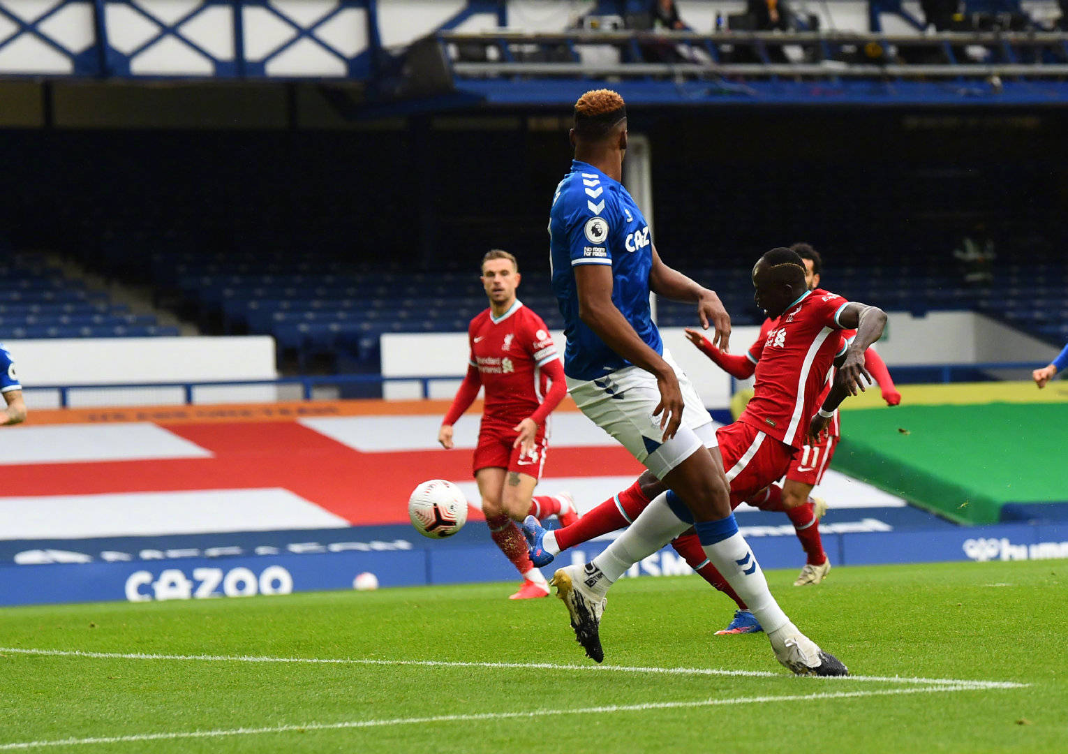 尔与迪亚斯 尔与迪亚斯